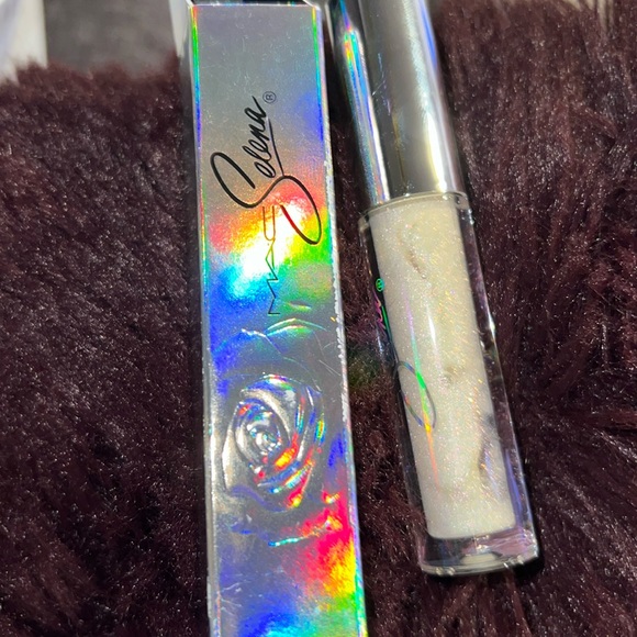 New MAC Selena La Reina THE WASHING MACHINE Lip Glass New in box limited edition
